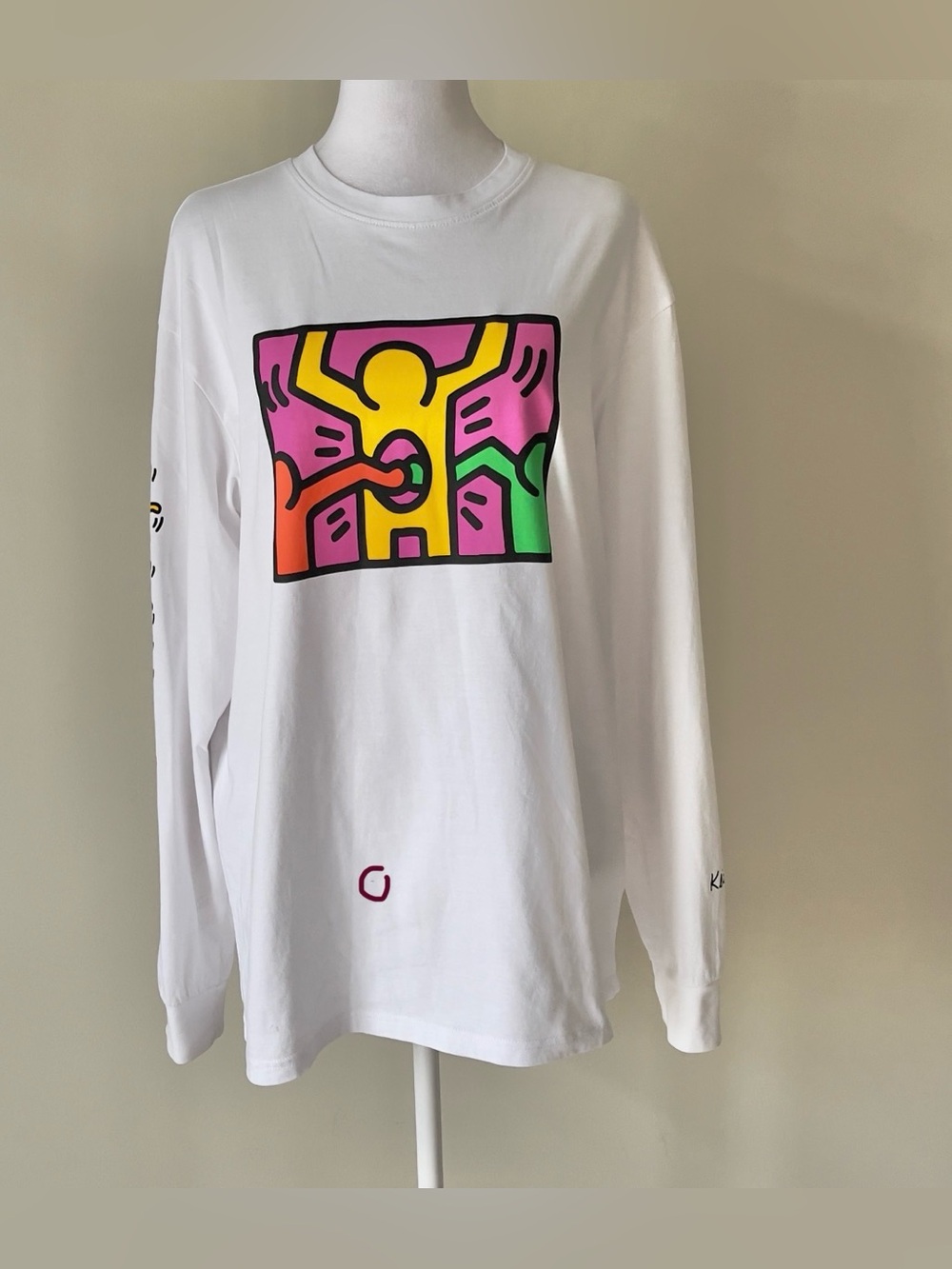 Keith Haring X H&M White Long-Sleeve a Colorful Pop-Art Torso Print on the Chest - Picture 8 of 8